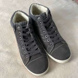 Taos grey wash canvas zip ankle sneakers size 7.5. Like new, worn 2-3 times.
